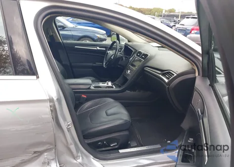 2019 Ford Fusion Hybrid Titanium from USA, damaged, VIN 3FA6P0RU4KR259840